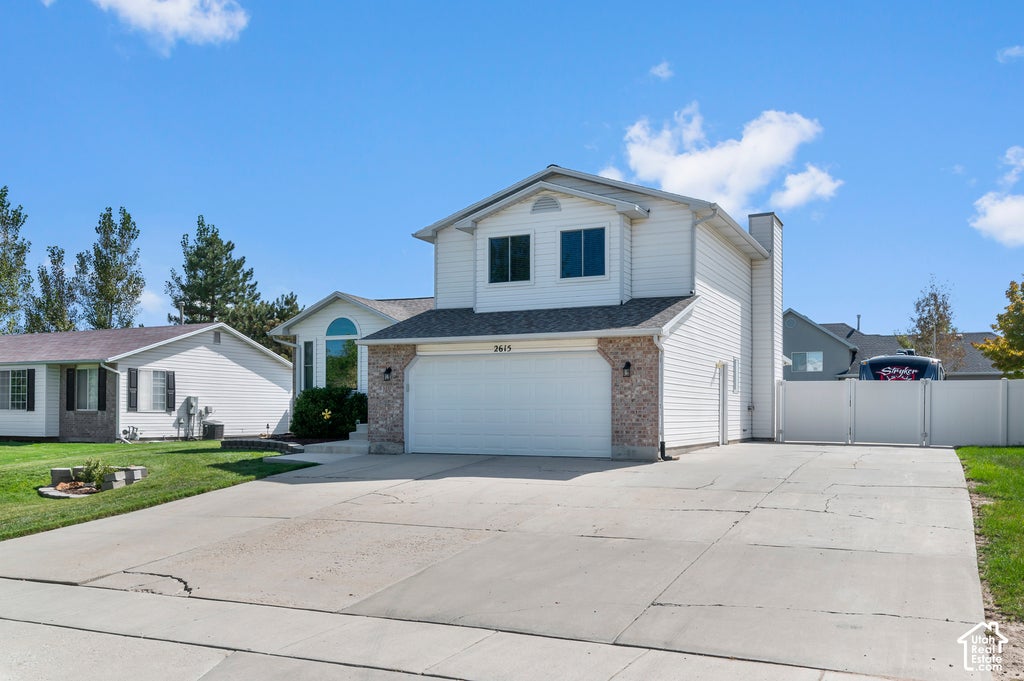 Photo of 2615 W SILVER CREEK DR S, Riverton, UT 84065 (MLS # 2187521)