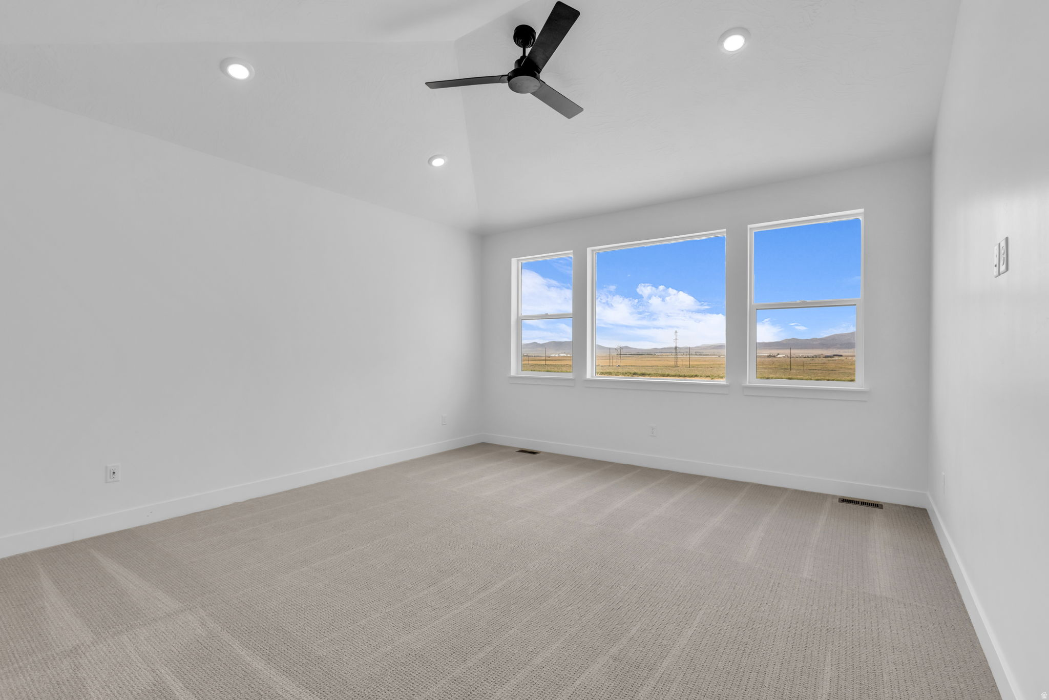 SCARLET RIDGE - Residential