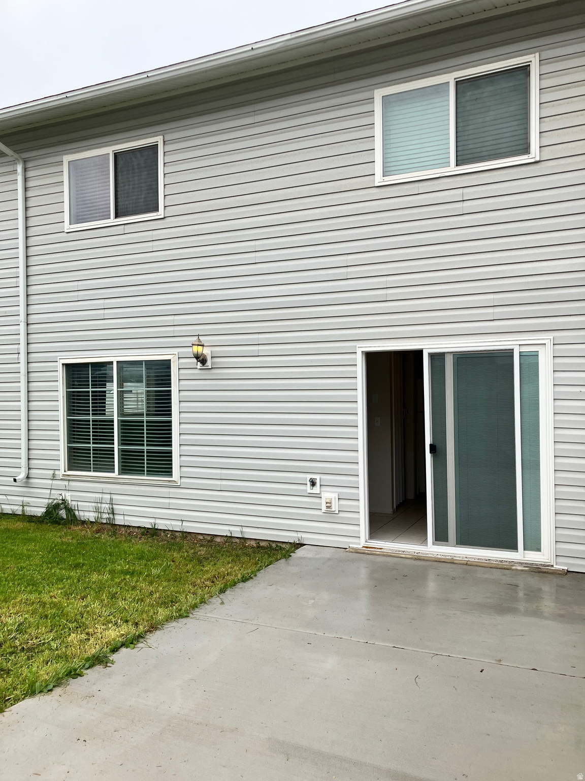 GOLDEN WEST ESTATES - Residential Income