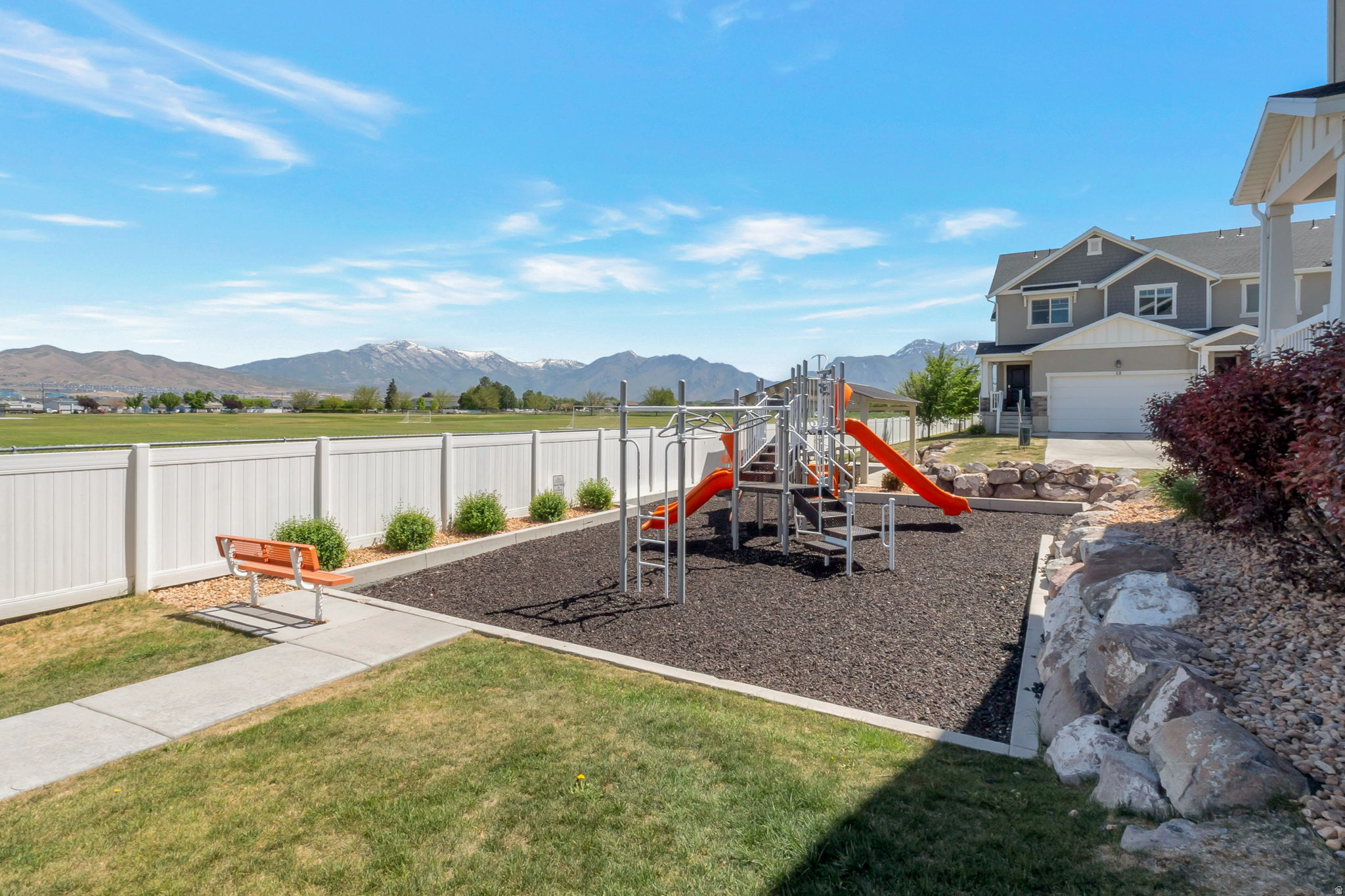 GATEWAY - Residential