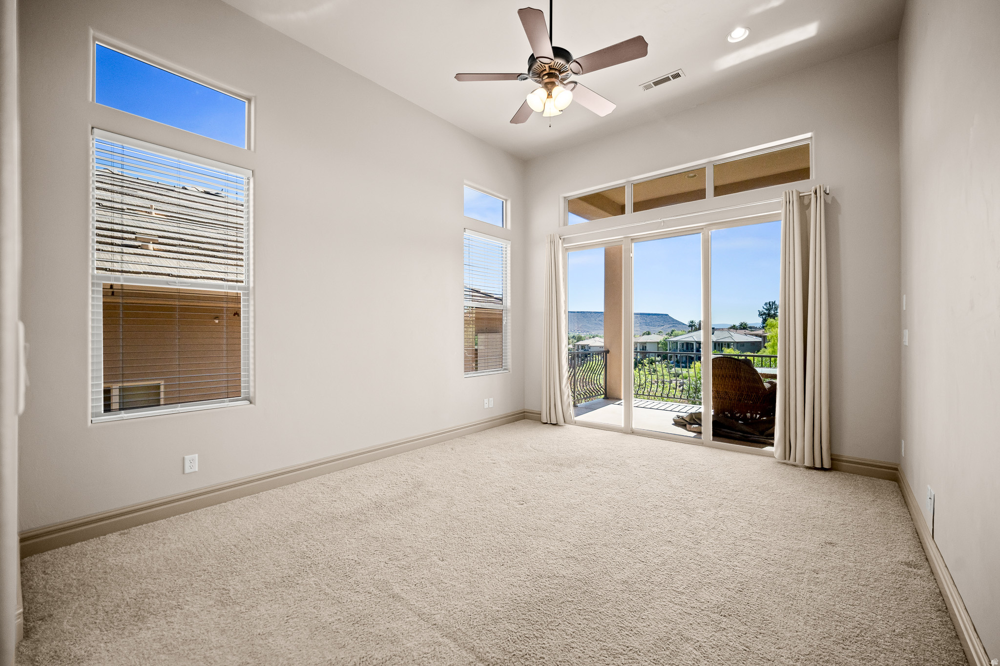 BRIDGEWATER TOWNHOMES AT SUNBROOK - Residential