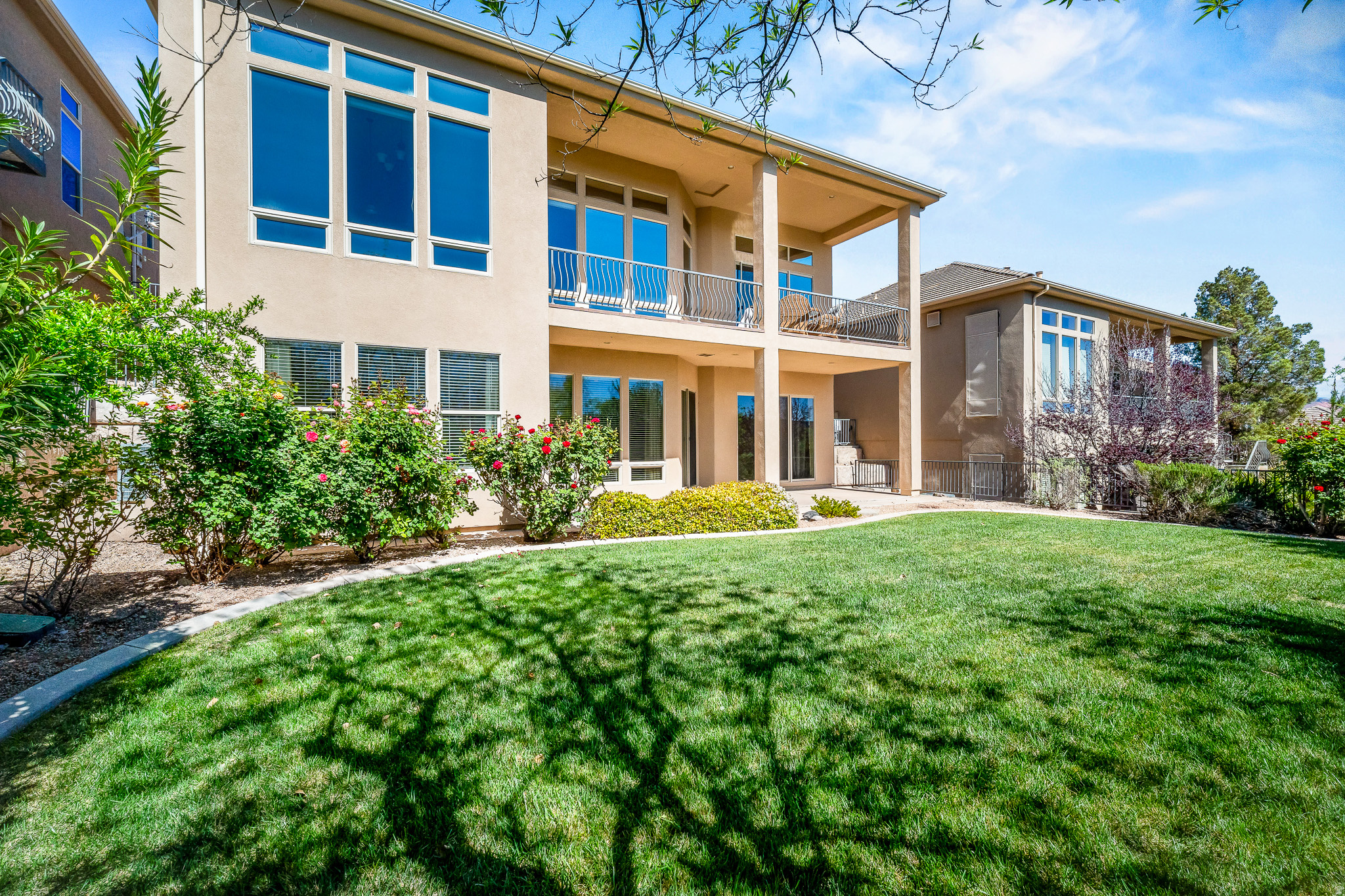 BRIDGEWATER TOWNHOMES AT SUNBROOK - Residential