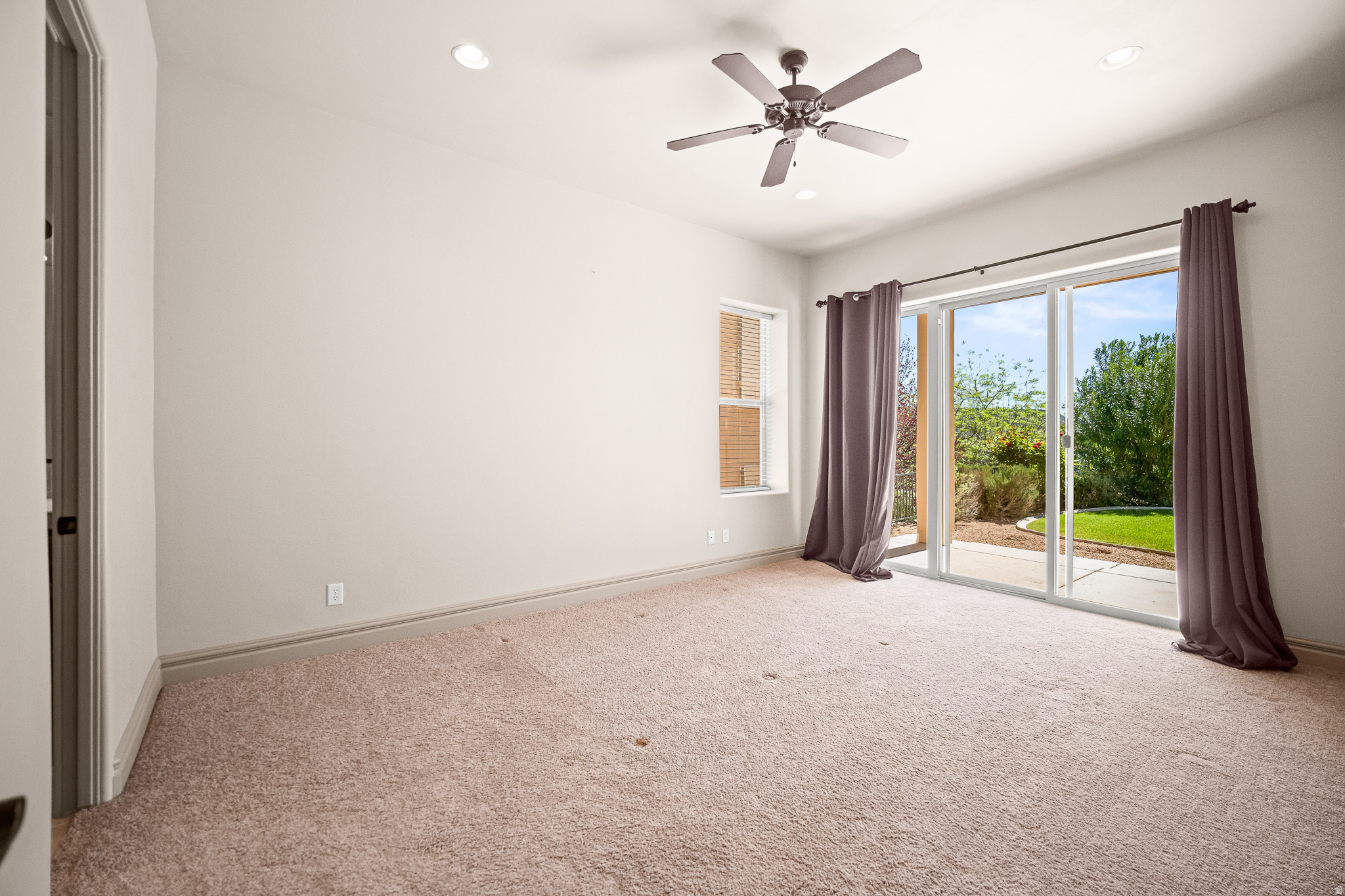 BRIDGEWATER TOWNHOMES AT SUNBROOK - Residential