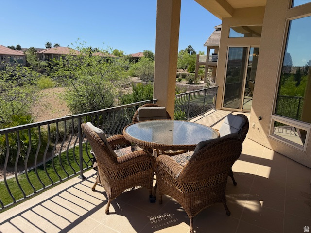 BRIDGEWATER TOWNHOMES AT SUNBROOK - Residential