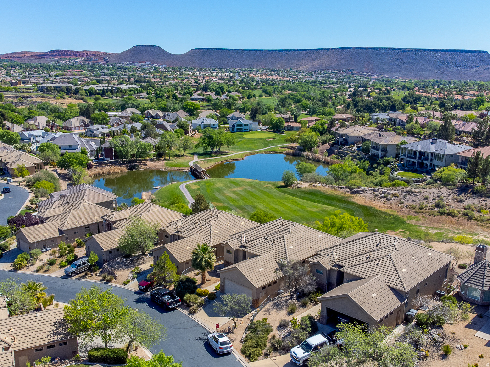 BRIDGEWATER TOWNHOMES AT SUNBROOK - Residential