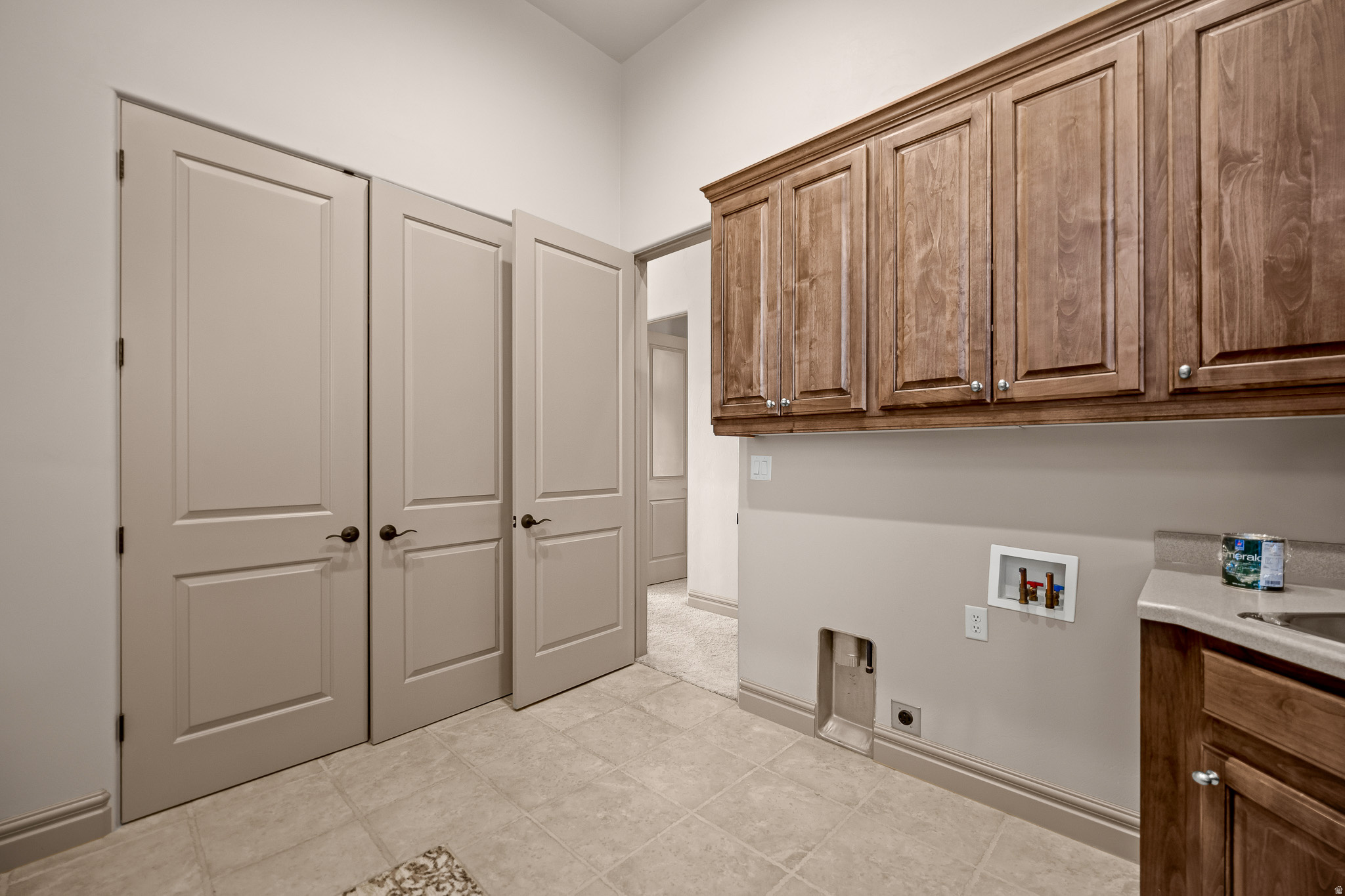 BRIDGEWATER TOWNHOMES AT SUNBROOK - Residential