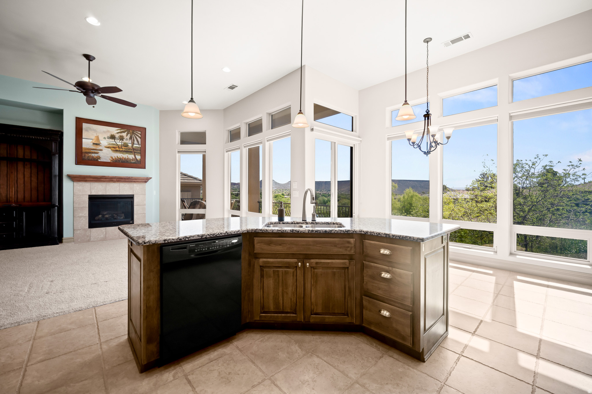 BRIDGEWATER TOWNHOMES AT SUNBROOK - Residential