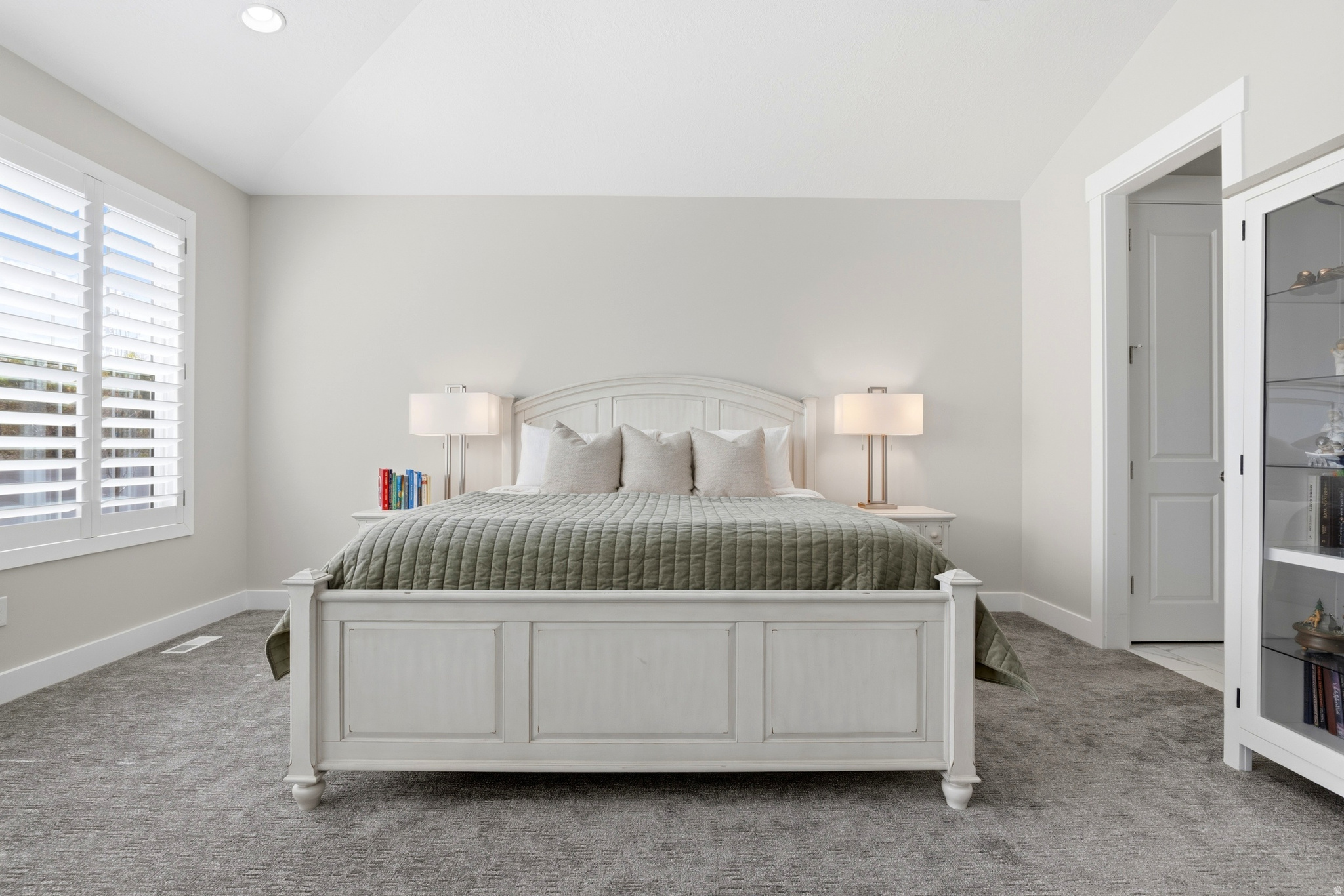 MIDAS CROSSING - Residential