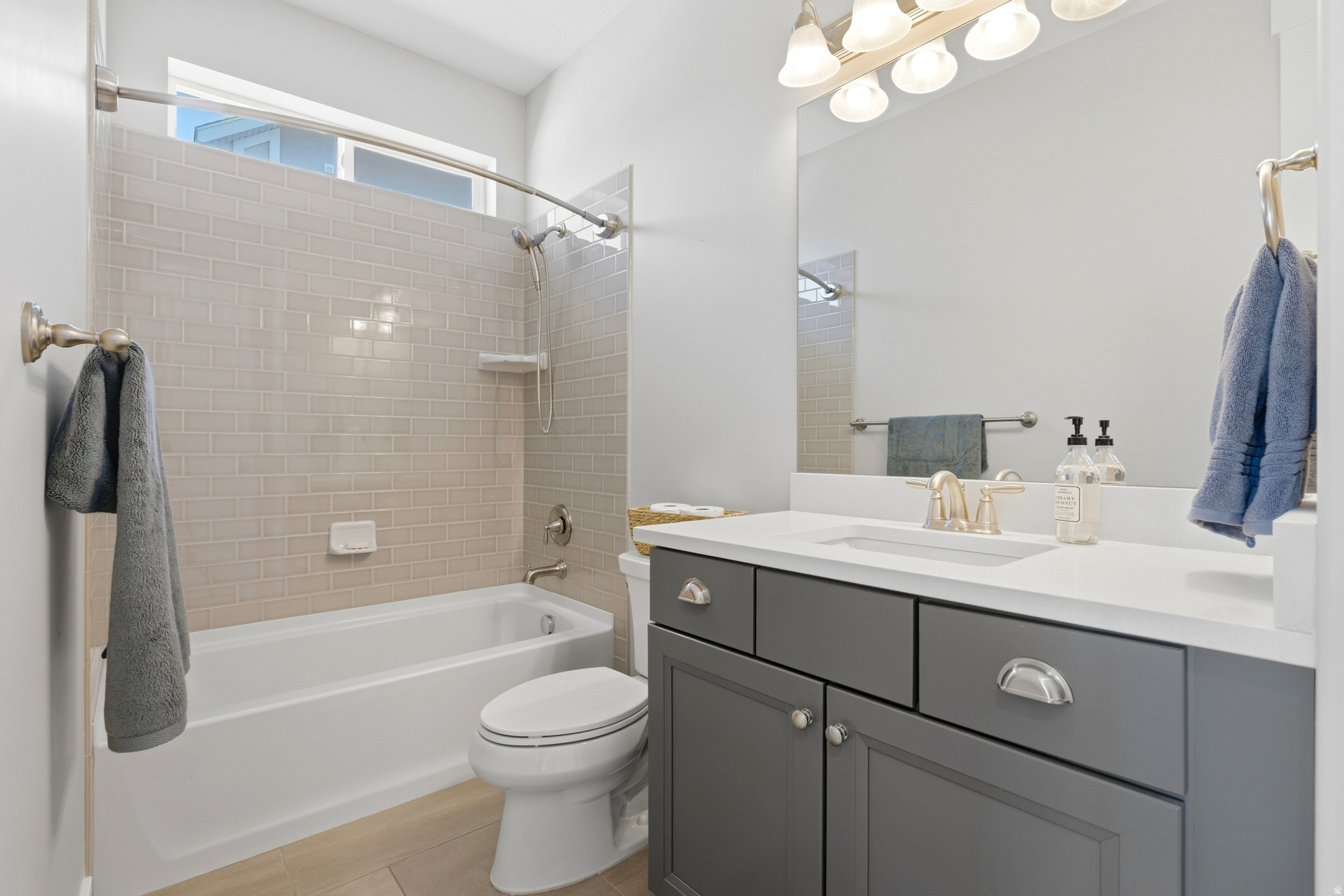 MIDAS CROSSING - Residential