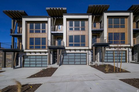 Townhouse For Sale - 2004 W Pointe Dr<br/> Wasatch County, Heber City, UT 84032