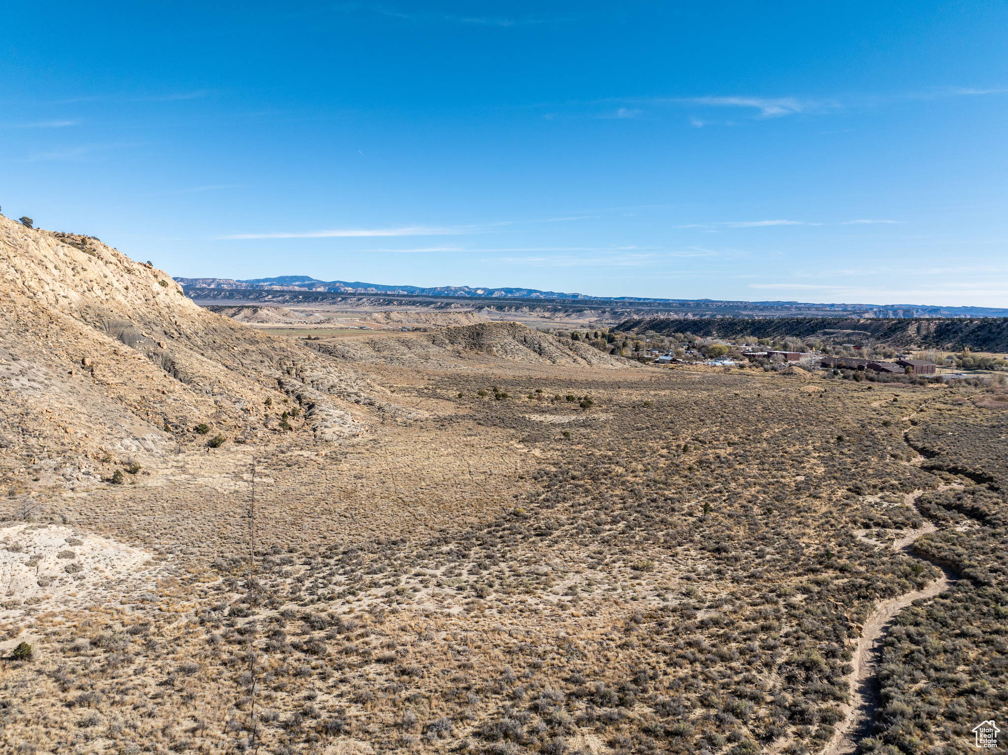 1040 W Under The Rim Rd, Tropic, Utah image 7