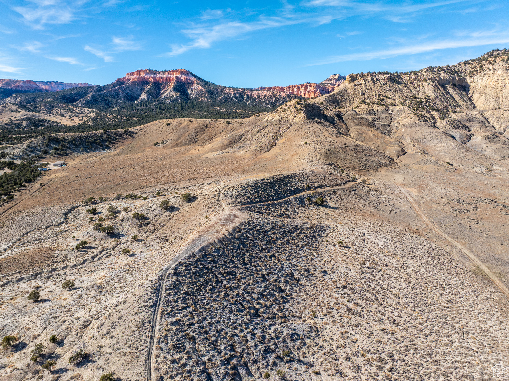 1040 W Under The Rim Rd, Tropic, Utah image 16