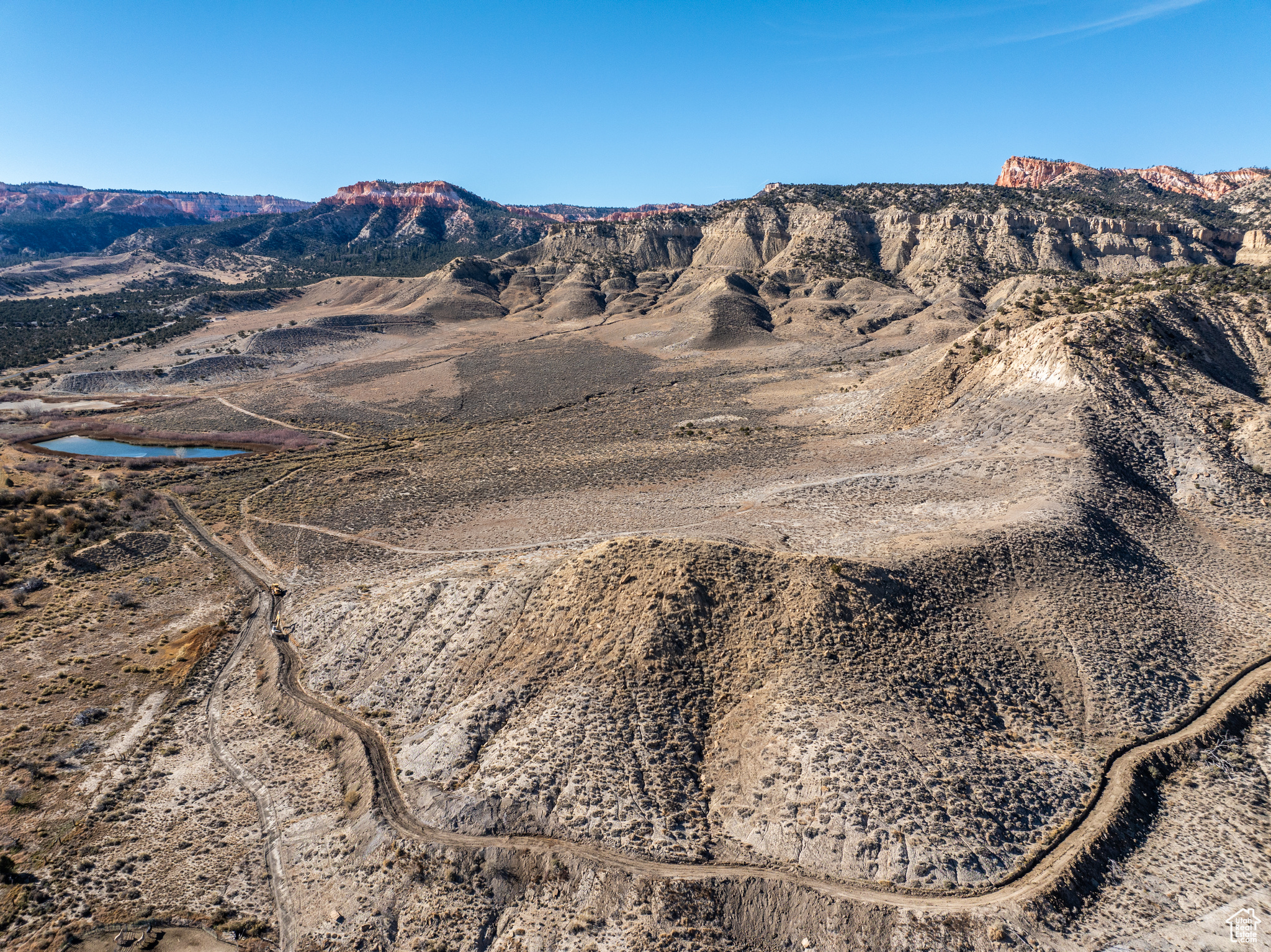 1040 W Under The Rim Rd, Tropic, Utah image 18