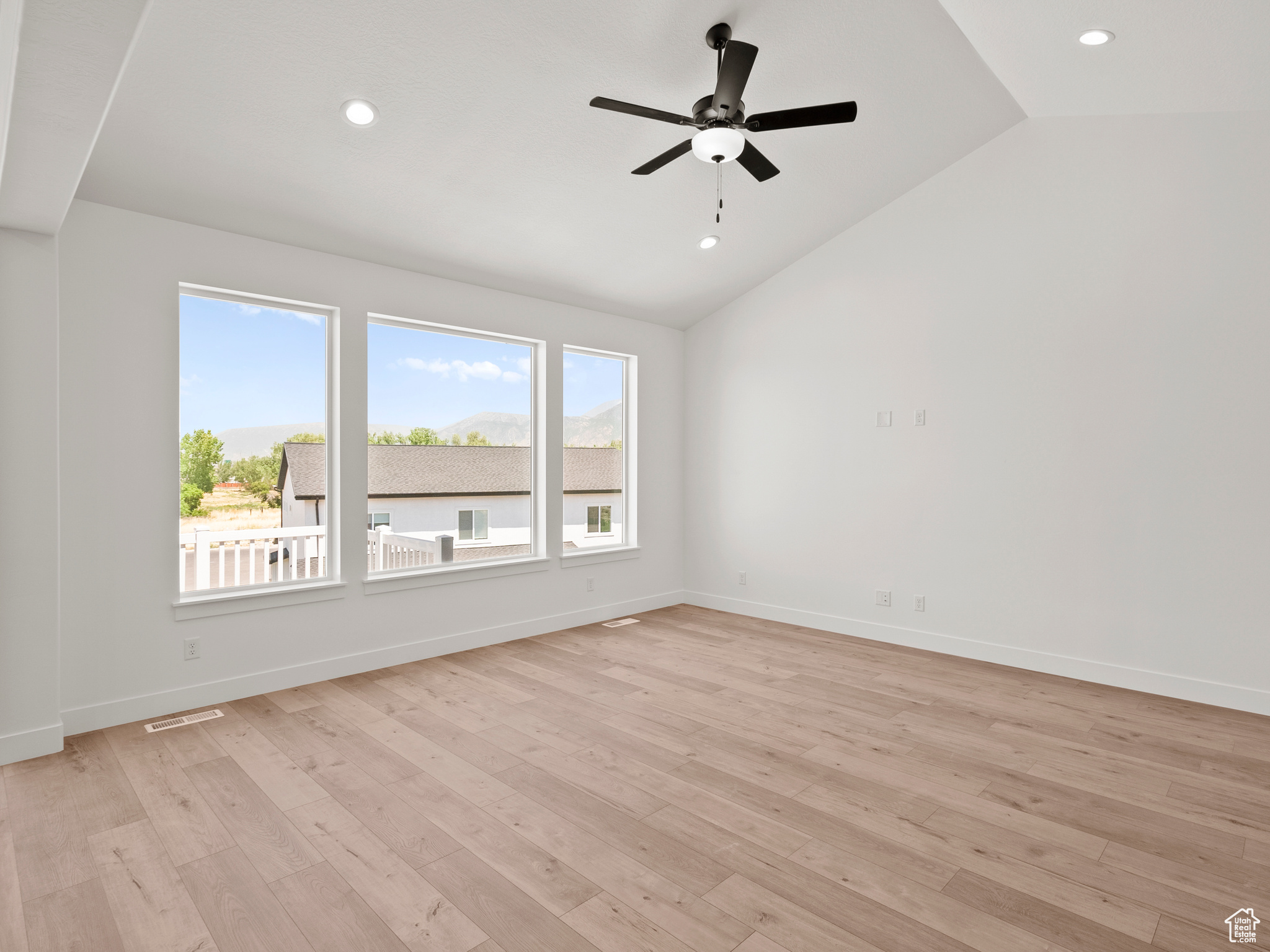 RIVER POINT - Residential