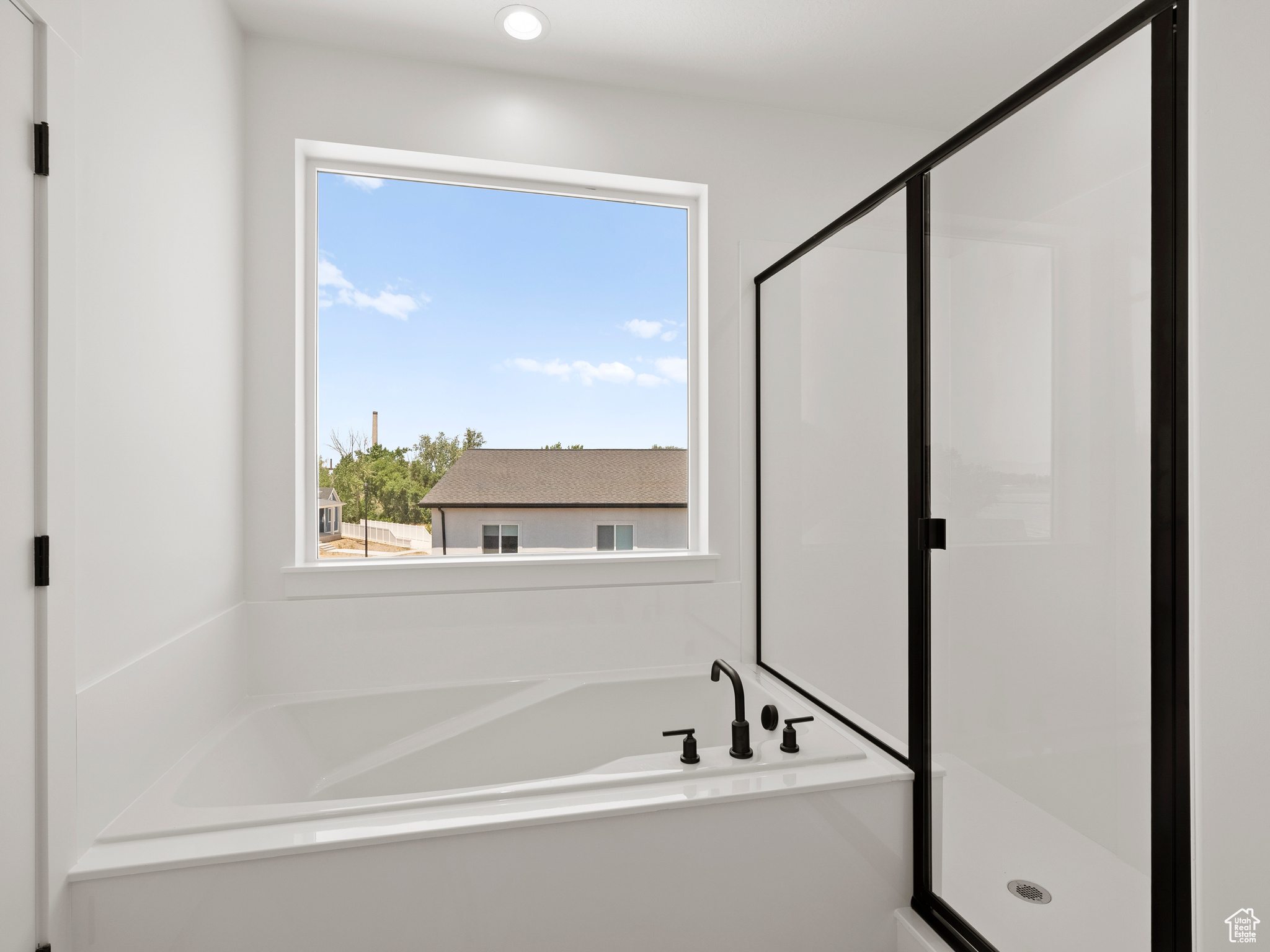 RIVER POINT - Residential