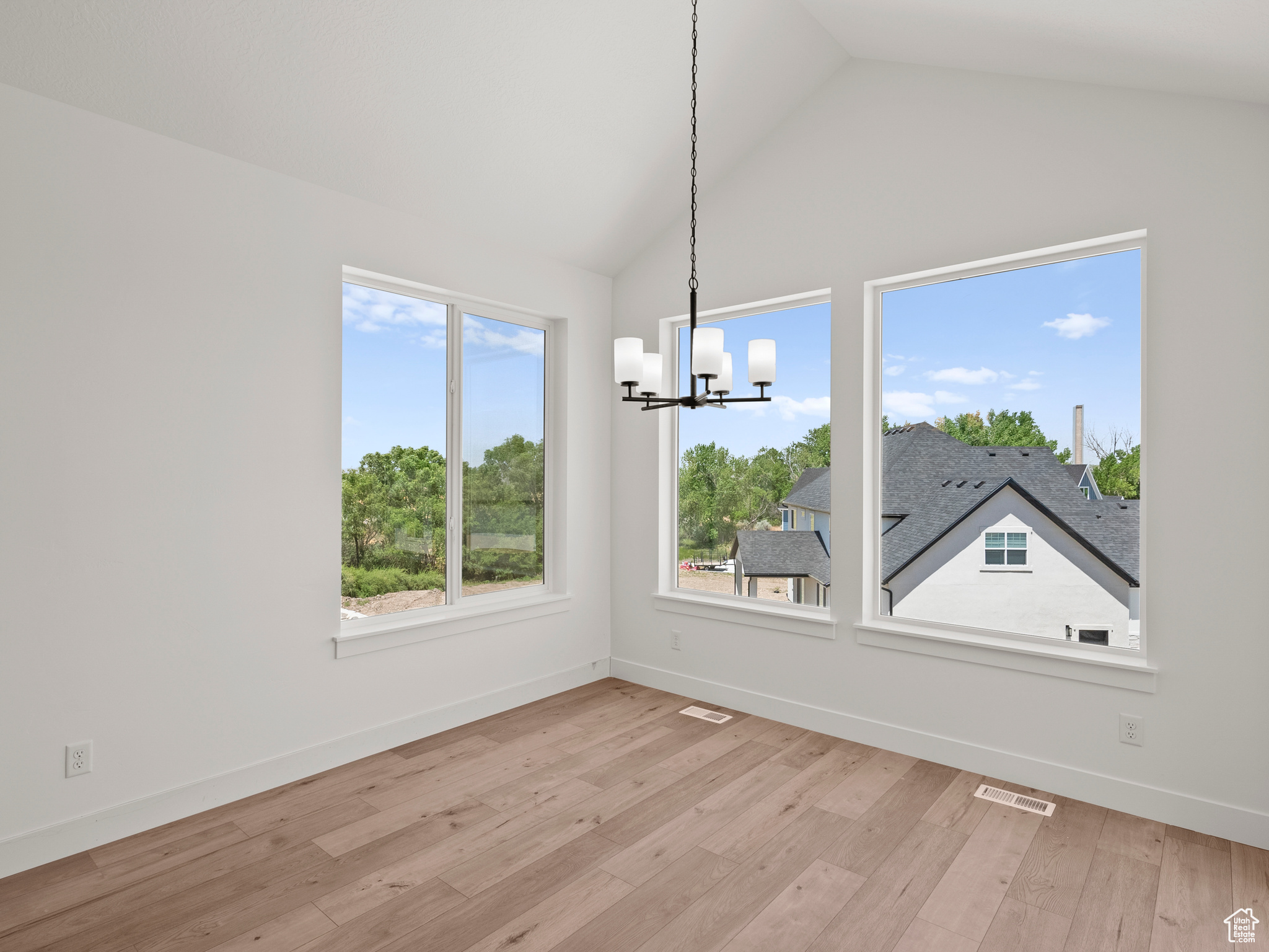 RIVER POINT - Residential