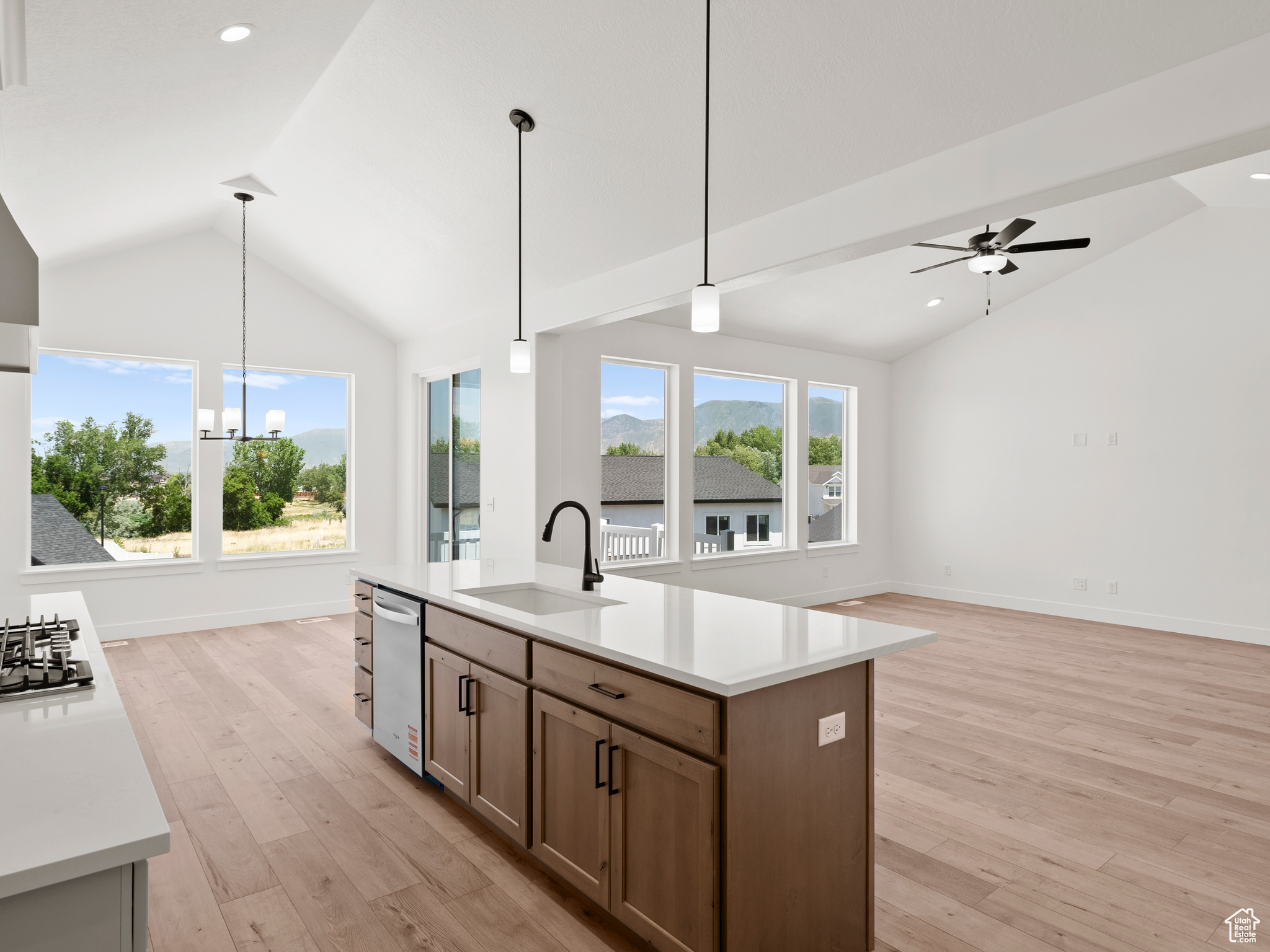 RIVER POINT - Residential