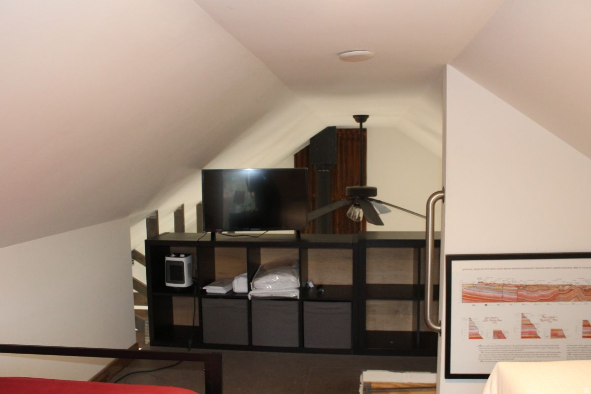 SLEEPING RAINBOW ESTATES - Residential