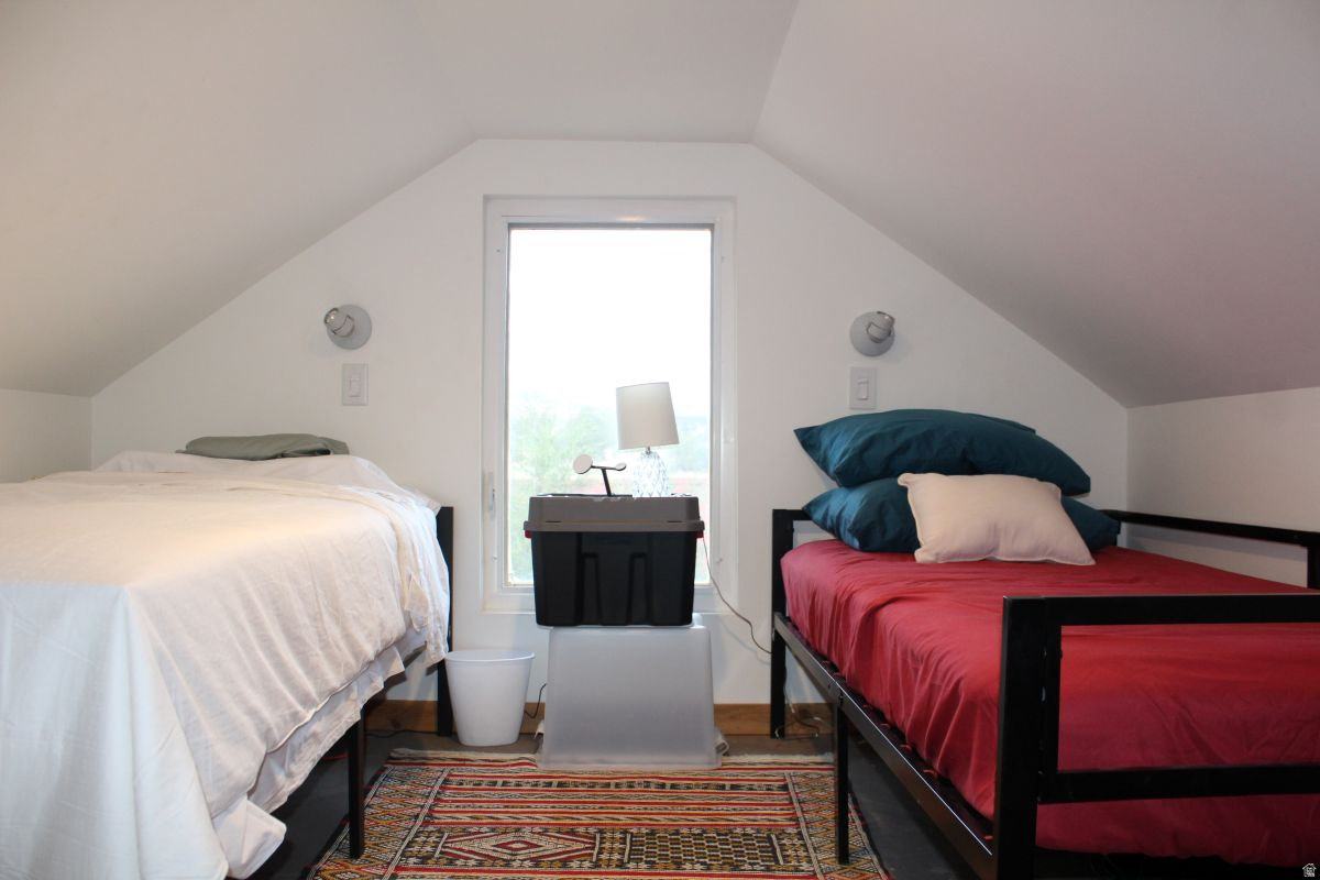 SLEEPING RAINBOW ESTATES - Residential