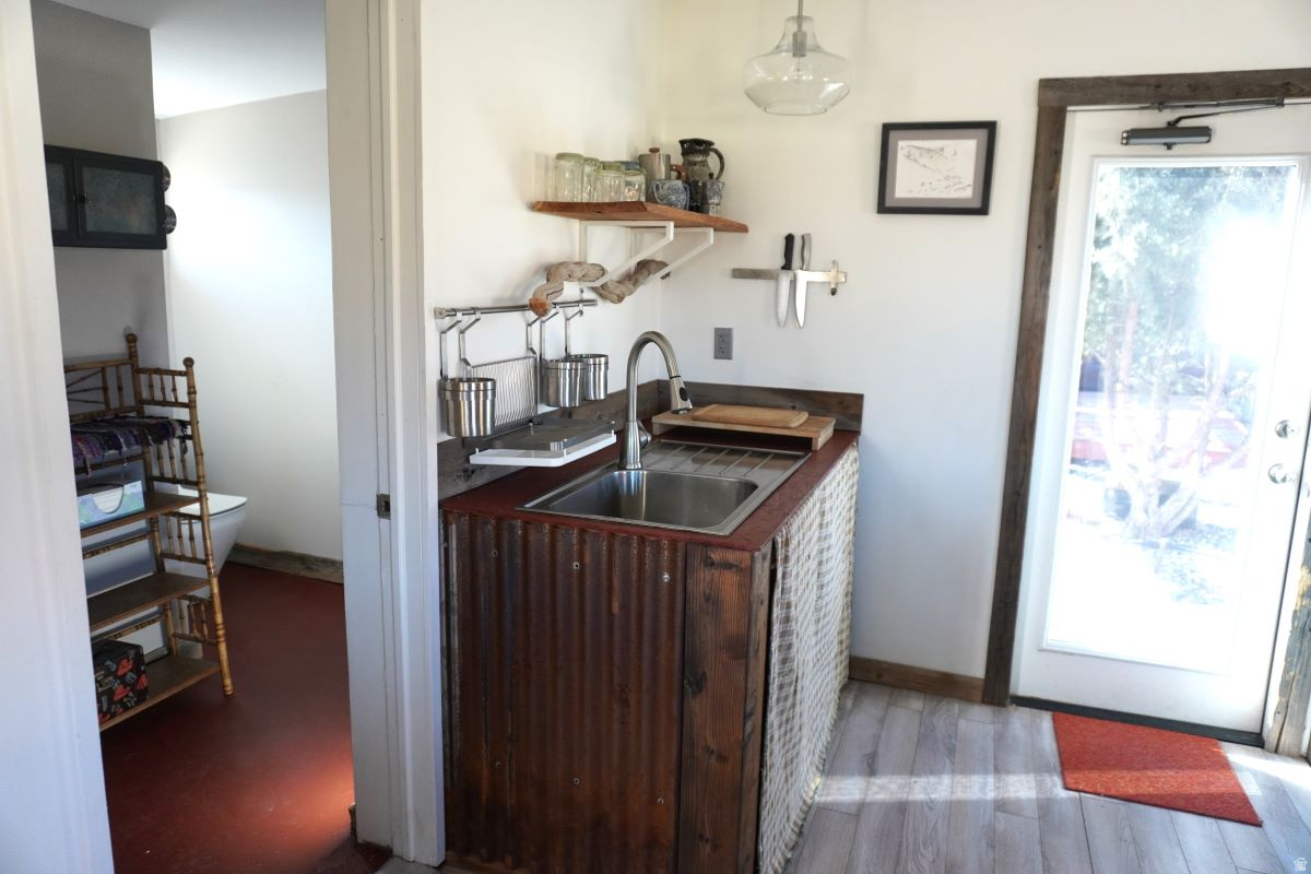 SLEEPING RAINBOW ESTATES - Residential