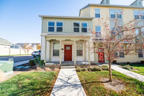 Tiny photo for 2149 N 750 W, Layton, UT 84041 (MLS # 2124871)