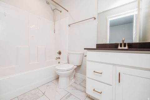 Tiny photo for 2149 N 750 W, Layton, UT 84041 (MLS # 2124871)