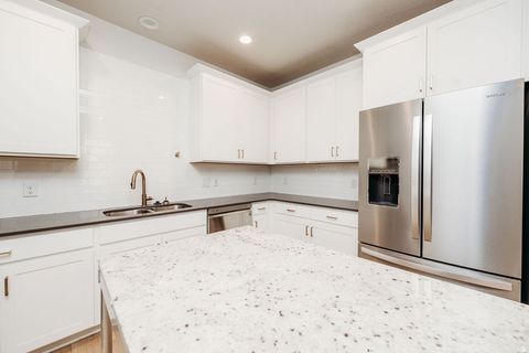 Tiny photo for 2149 N 750 W, Layton, UT 84041 (MLS # 2124871)