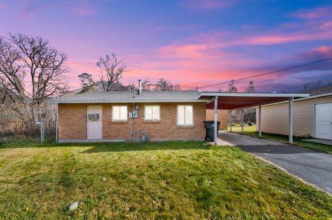Photo of 2225 E FARDOWN AVE, Holladay, UT 84121 (MLS # 2126948)