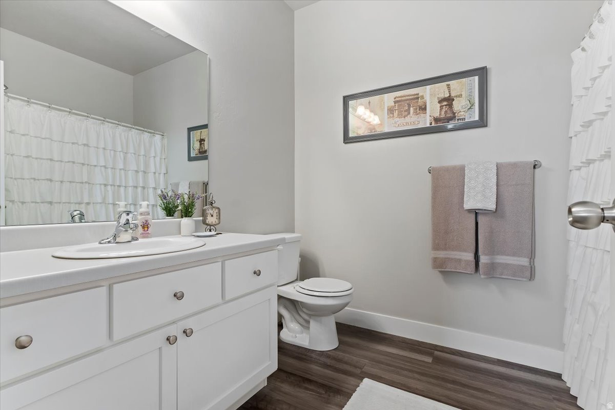 NORTH POINTE VILLAGE - Residential