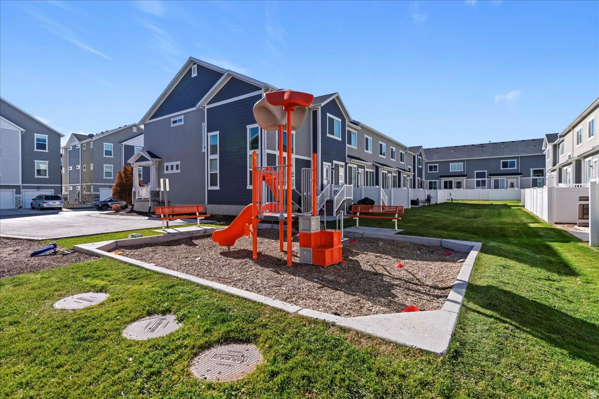 NORTH POINTE VILLAGE - Residential