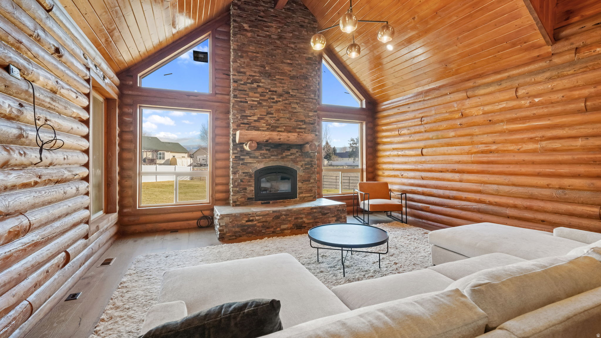 MOUNTAIN VIEW ESTATES - Residential