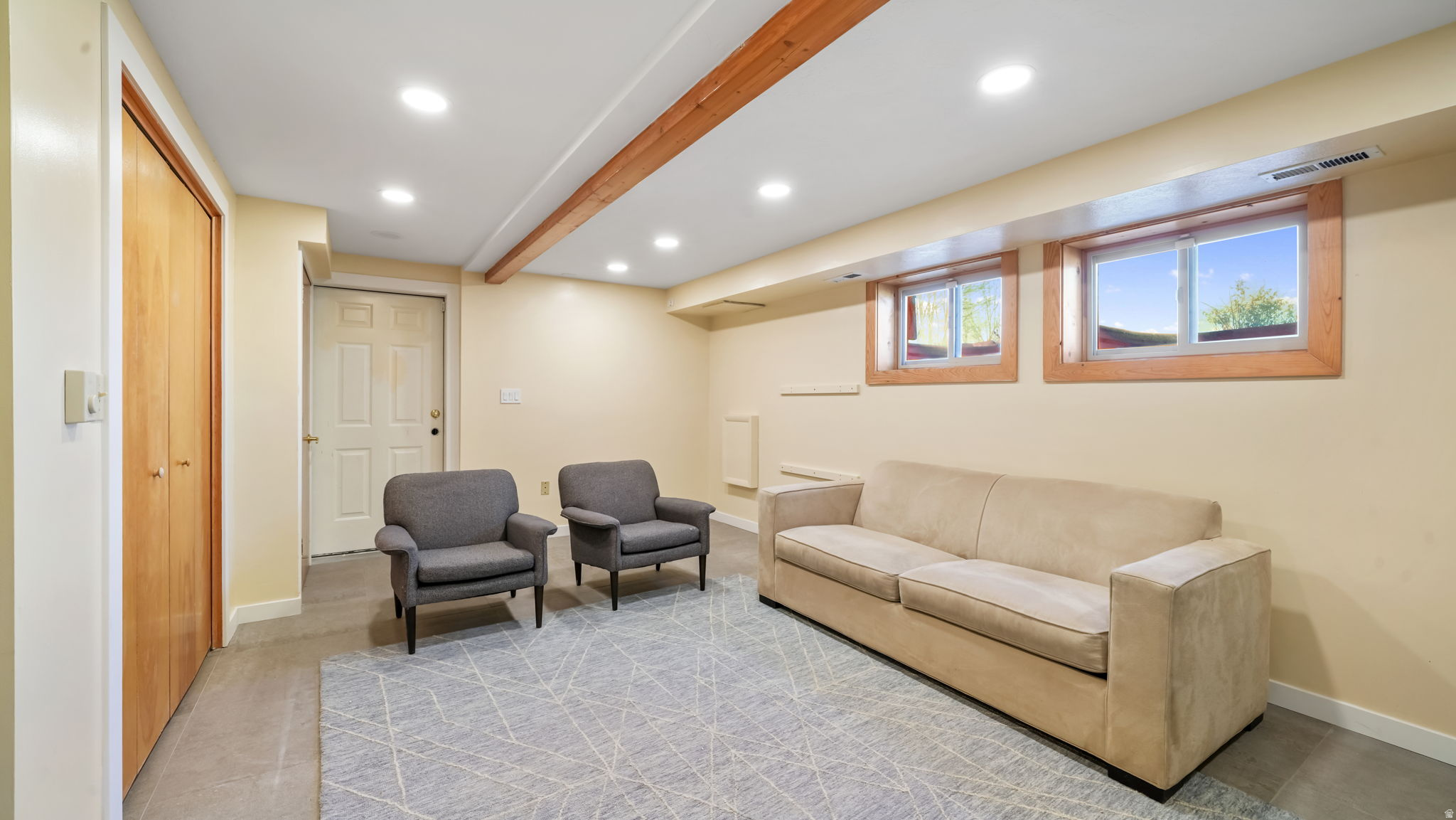 MOUNTAIN VIEW ESTATES - Residential