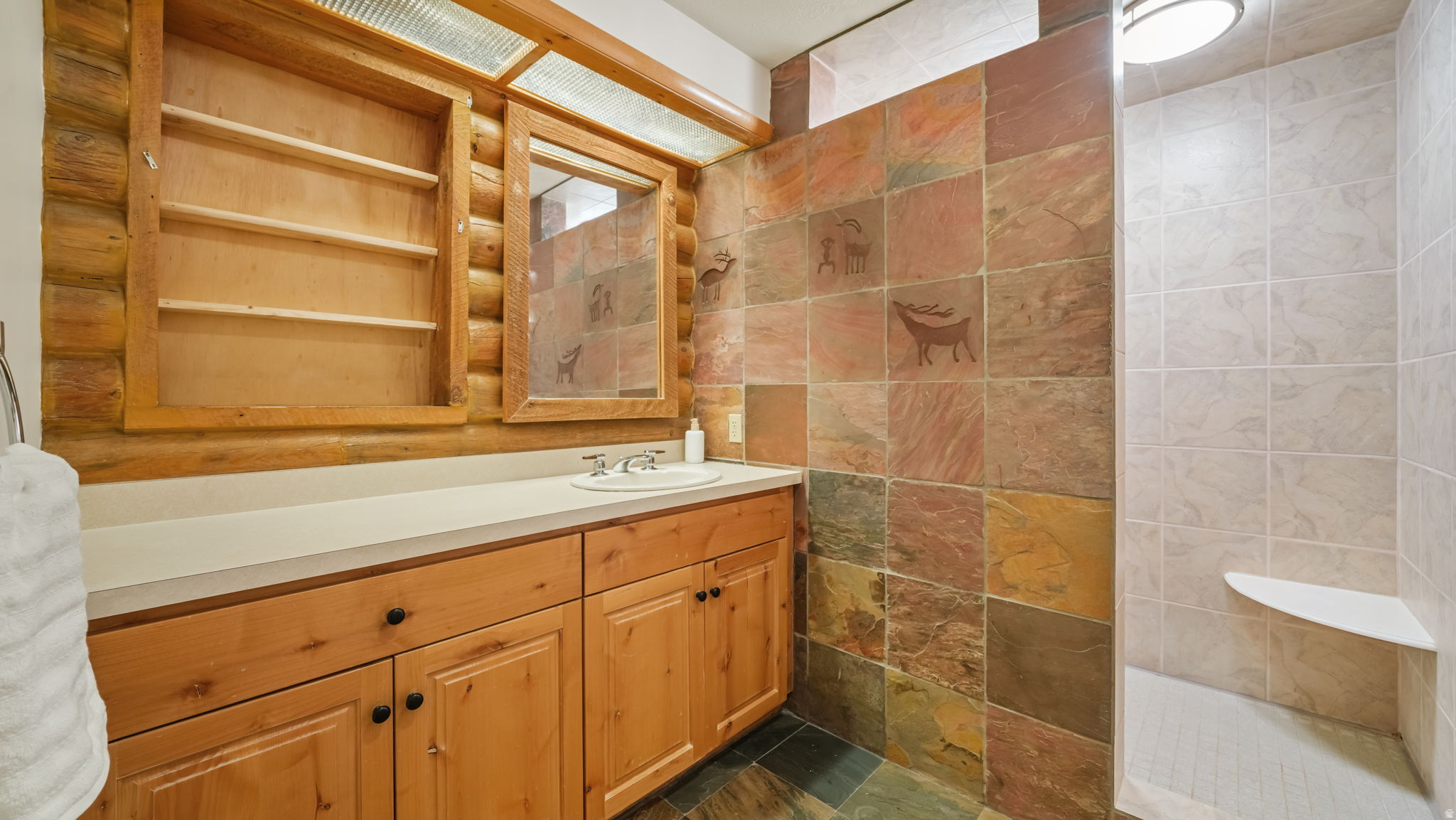 MOUNTAIN VIEW ESTATES - Residential