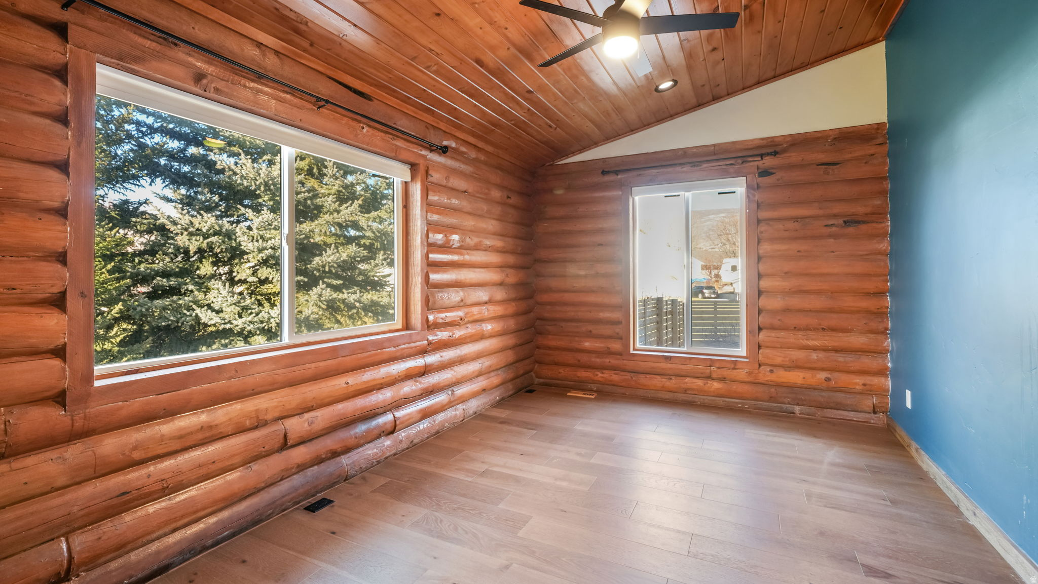 MOUNTAIN VIEW ESTATES - Residential