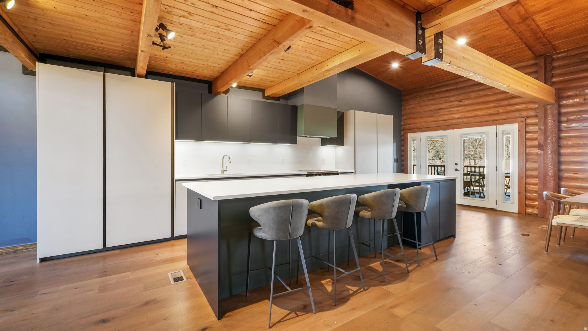 MOUNTAIN VIEW ESTATES - Residential