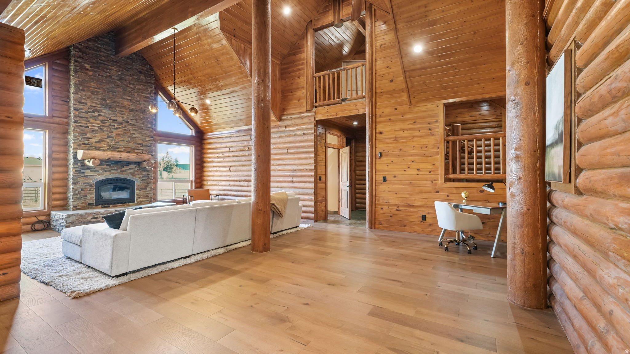 MOUNTAIN VIEW ESTATES - Residential