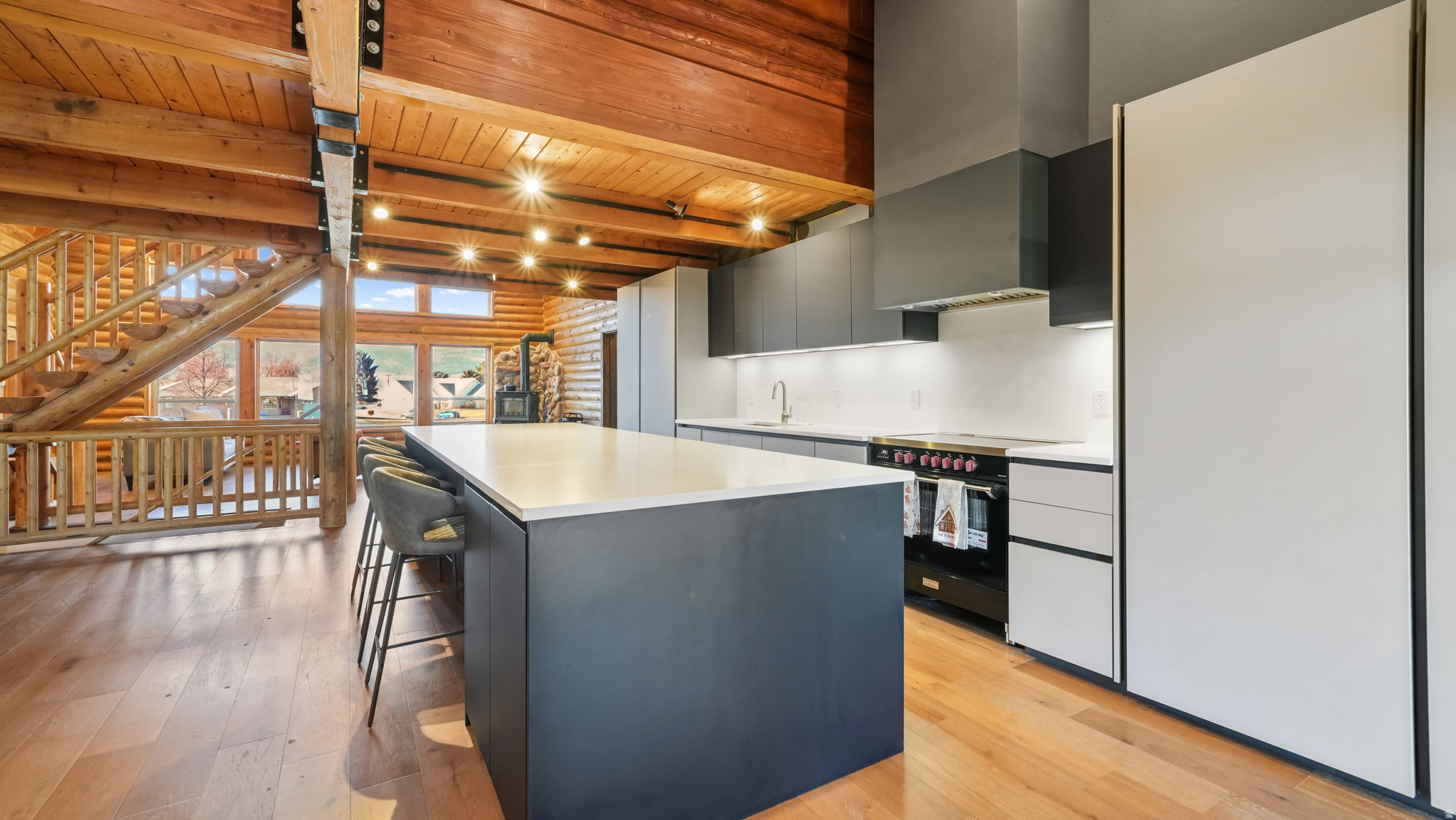 MOUNTAIN VIEW ESTATES - Residential