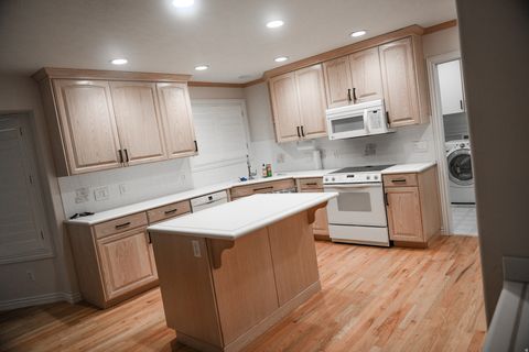 Tiny photo for 1698 E LAKEVIEW WAY, Ogden, UT 84403 (MLS # 2170923)