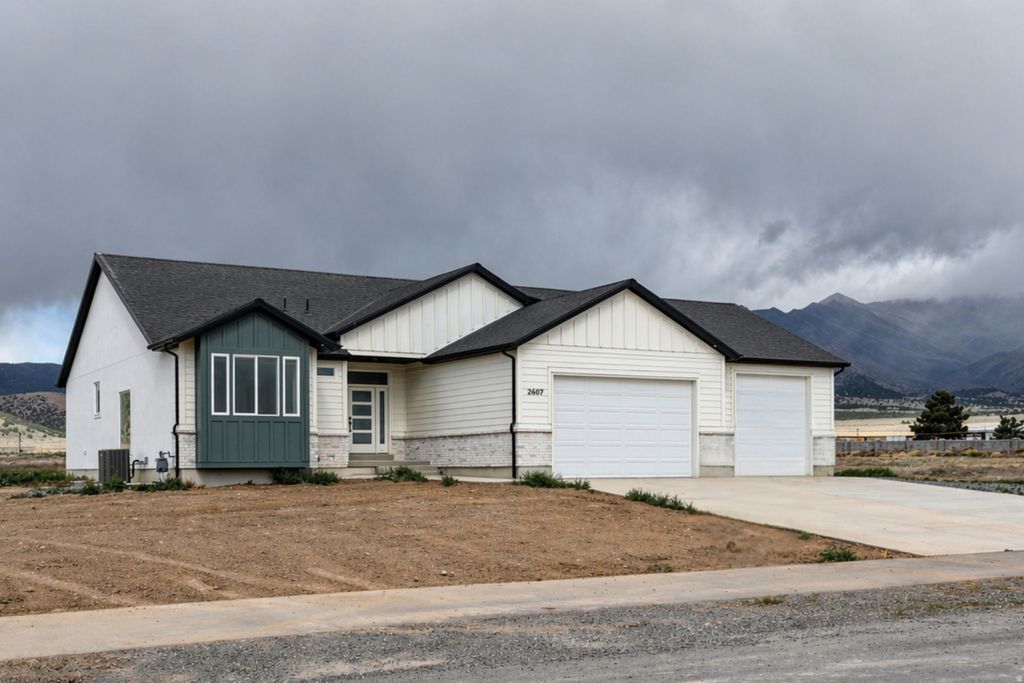Photo of 2607 N COOPER WAY E, Eagle Mountain, UT 84013 (MLS # 2153148)