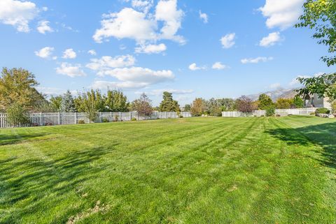 Tiny photo for 1103 E LONE PEAK LN, Draper, UT 84020 (MLS # 2142369)