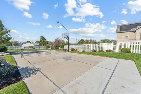 Tiny photo for 1103 E LONE PEAK LN, Draper, UT 84020 (MLS # 2142369)