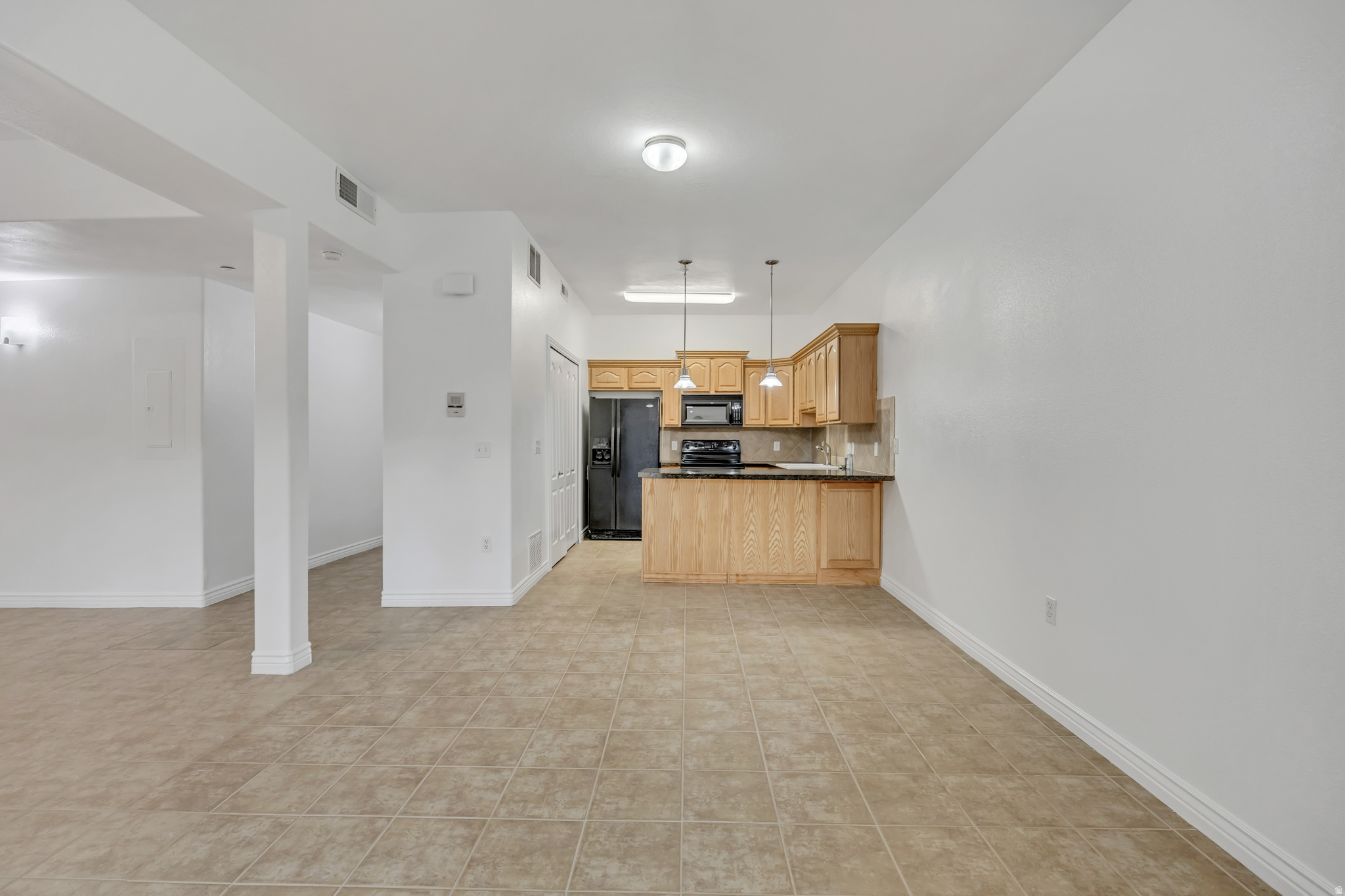 MILLCREEK HOLLOW CONDOMINIUMS - Residential