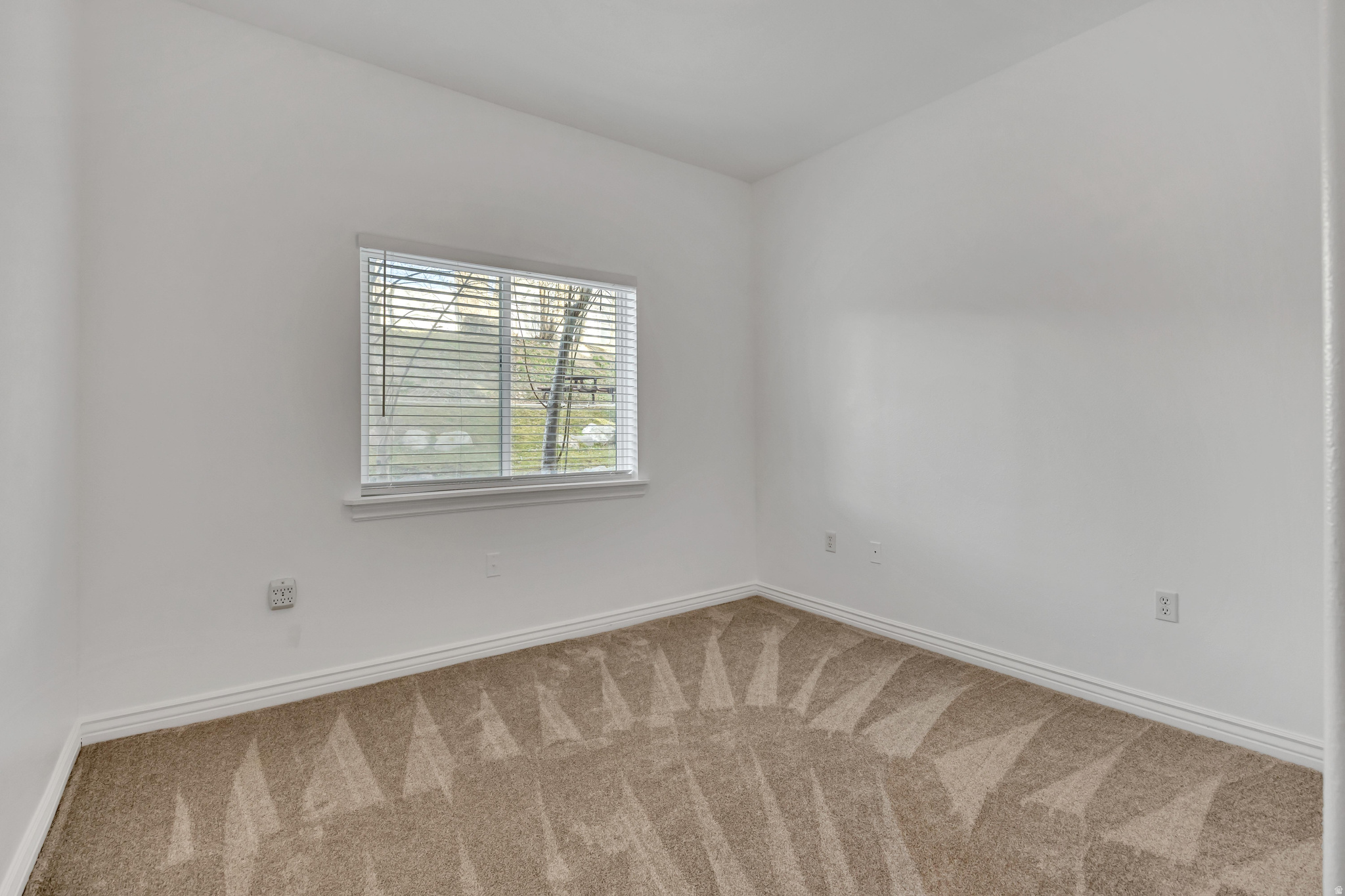 MILLCREEK HOLLOW CONDOMINIUMS - Residential