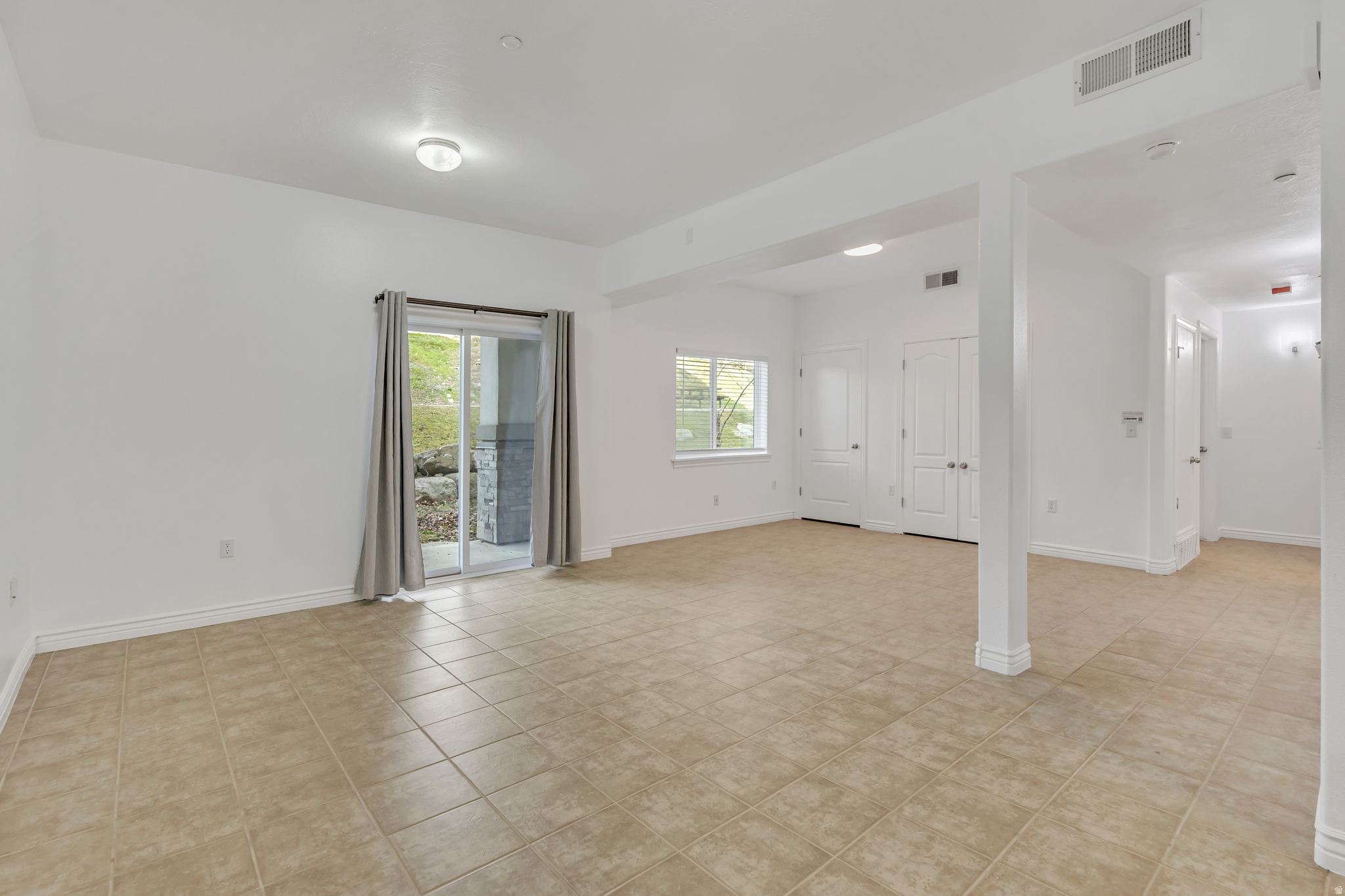 MILLCREEK HOLLOW CONDOMINIUMS - Residential