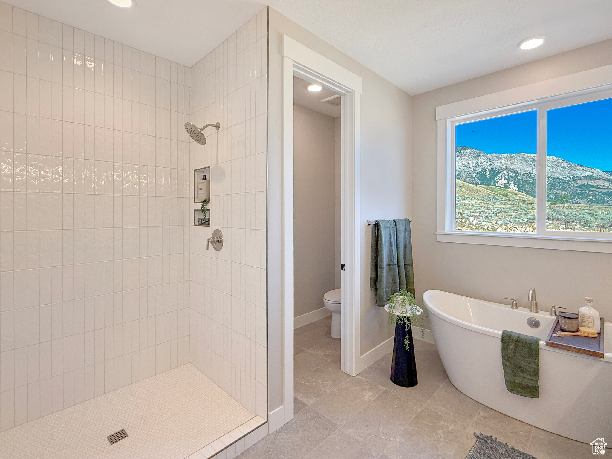 NORTHVIEW - Residential