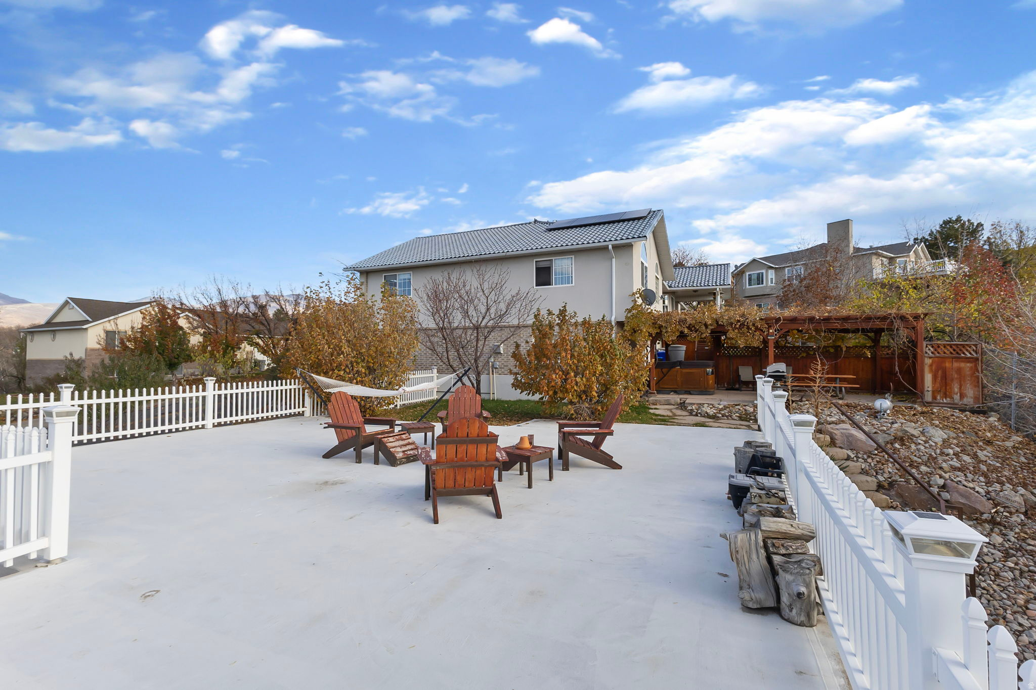 SCENIC HILLS - Residential