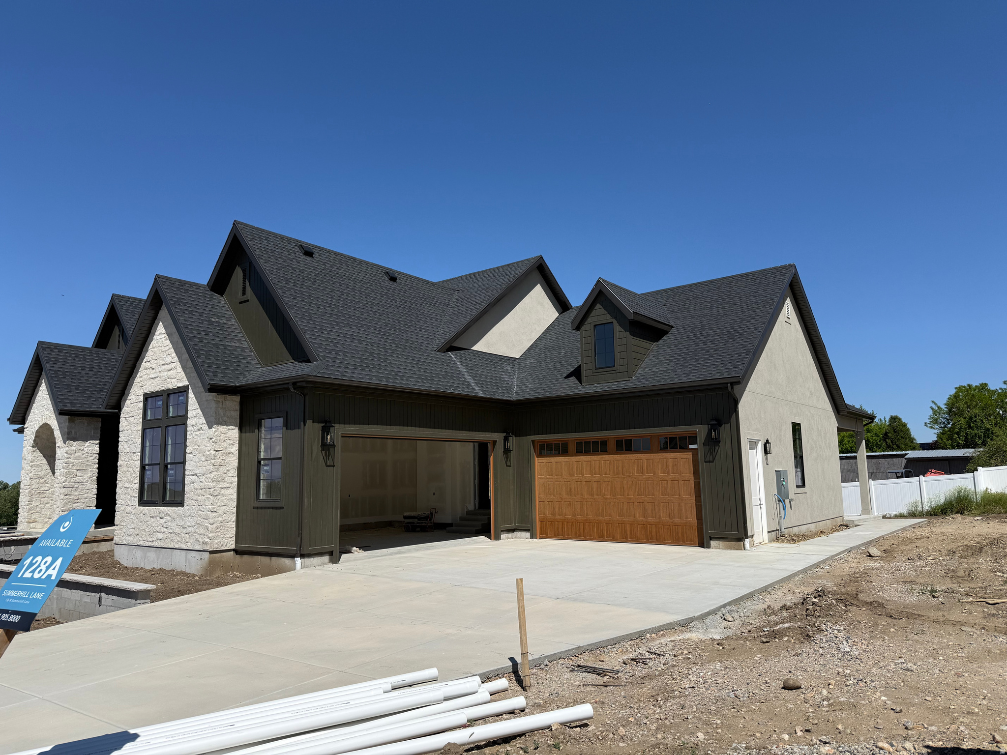SUMMERHILL LANE - Residential
