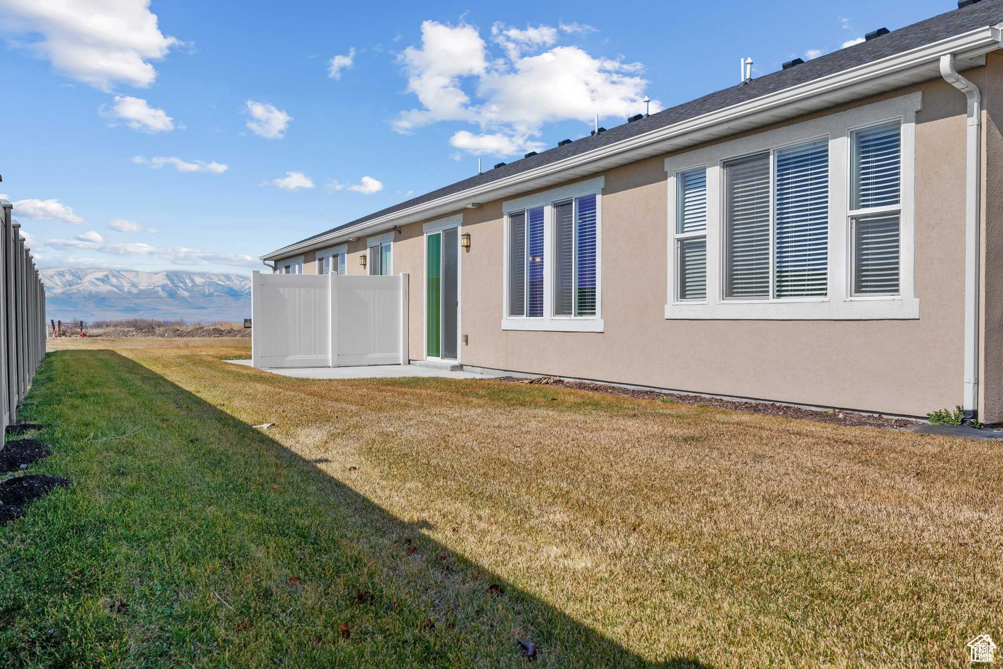 LAKEVIEW FIELDS - Residential Income