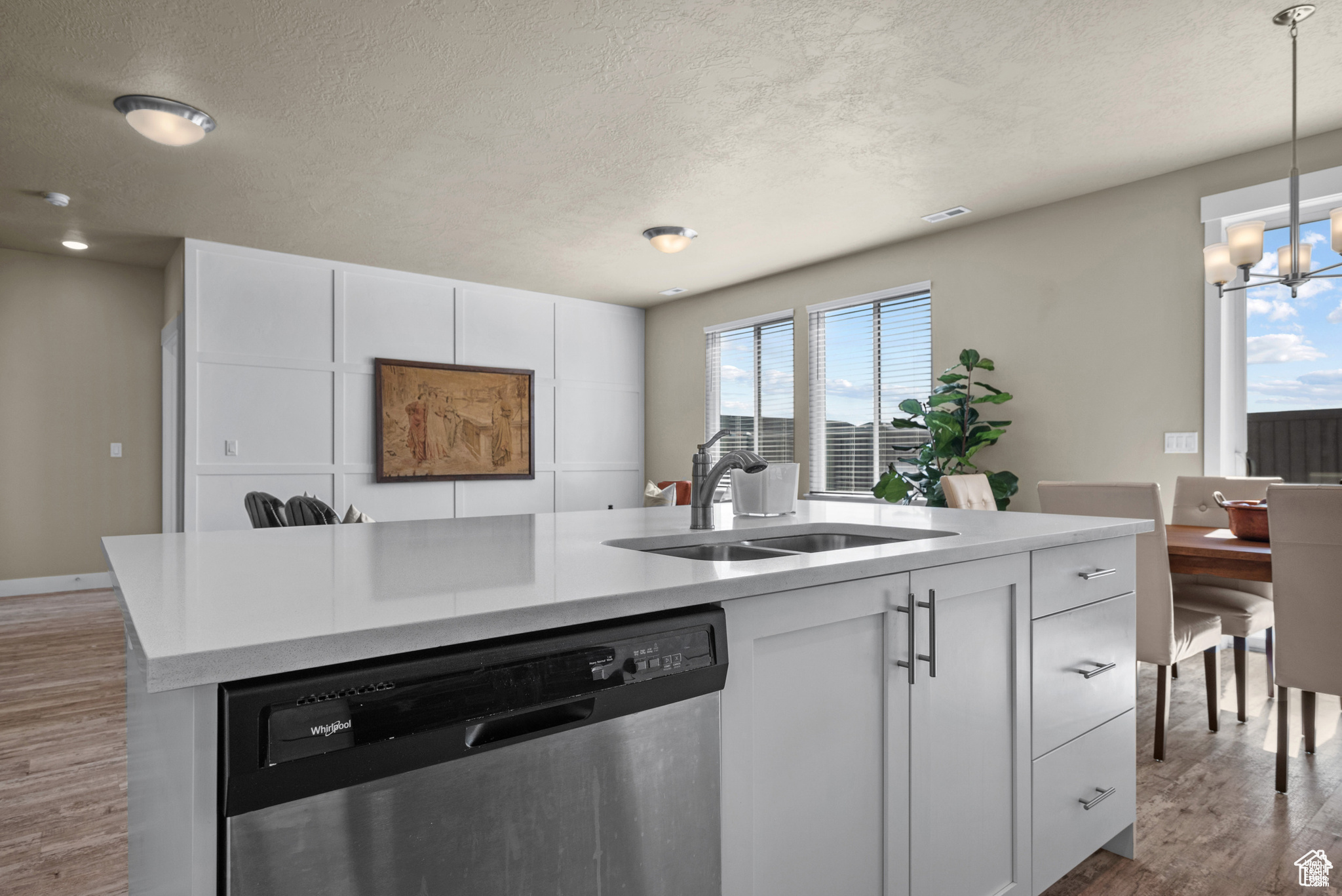 LAKEVIEW FIELDS - Residential Income