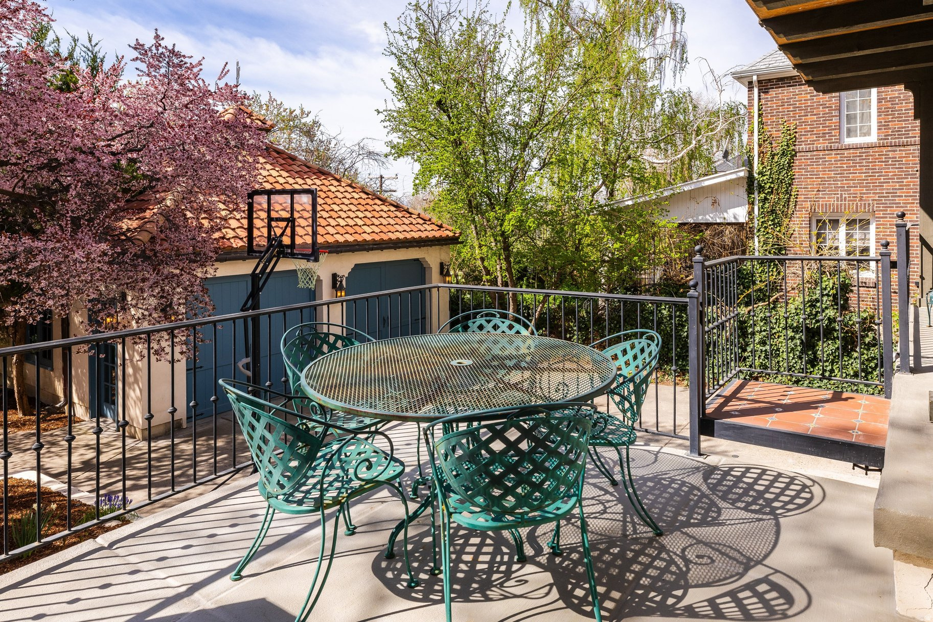 FEDERAL HIGHTS - Residential